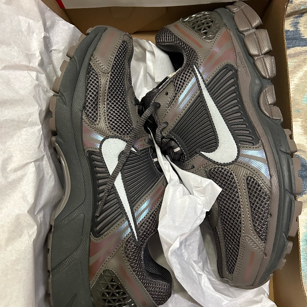 Nike Vomero 5